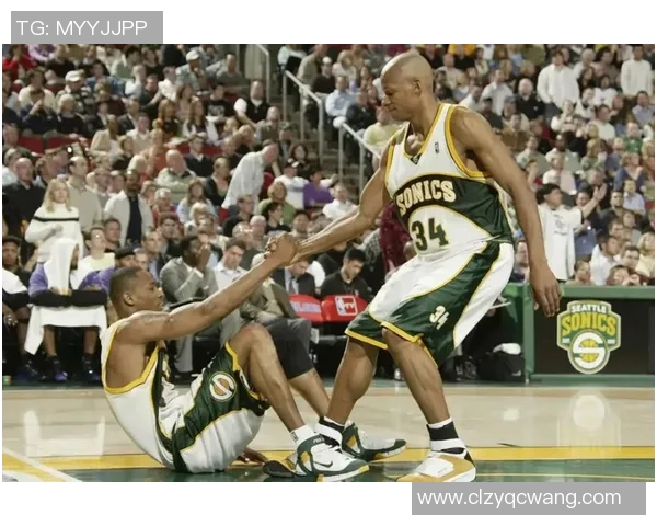 波特兰开拓者与76人激战正酣谁能在NBA赛场上笑到最后